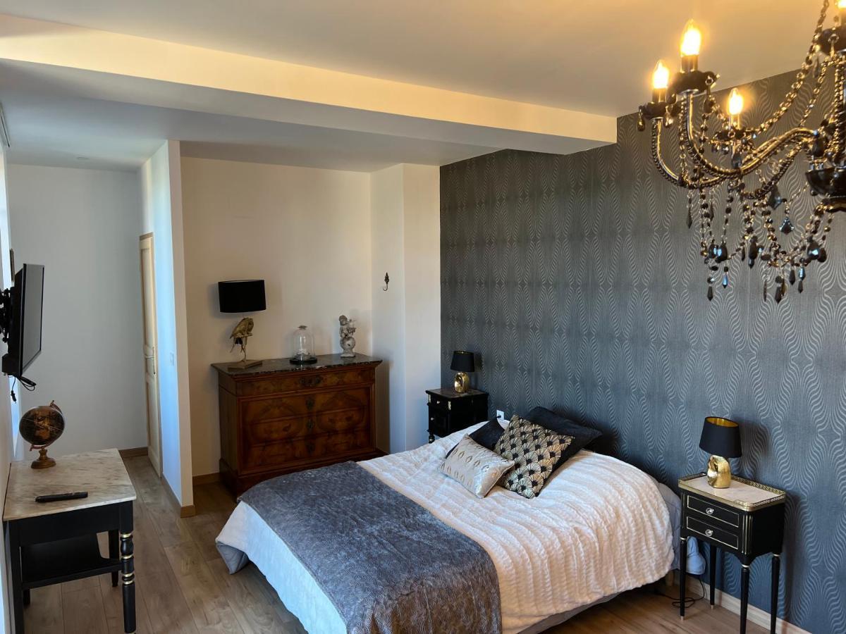 Chateau Segot Neuilly-le-Réal 外观 照片