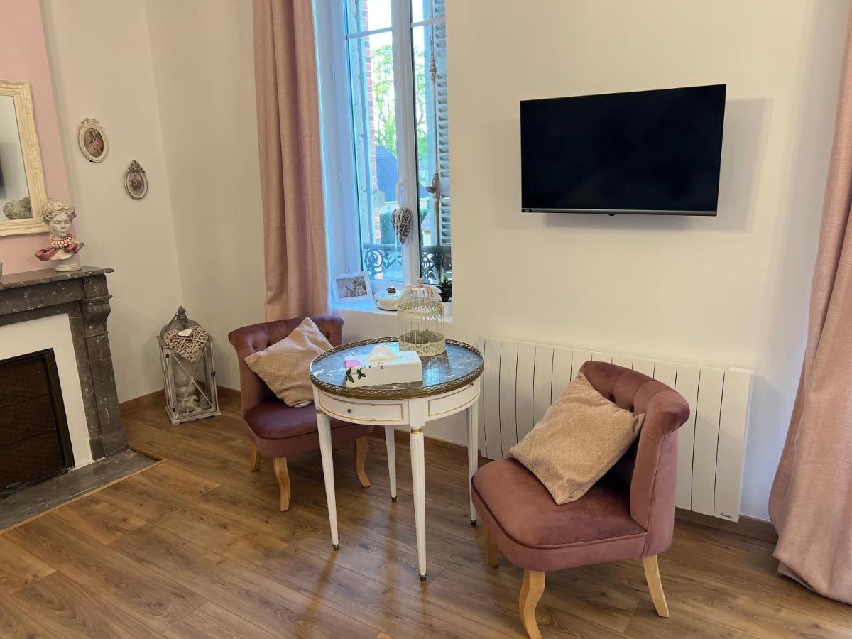 Chateau Segot Neuilly-le-Réal 外观 照片