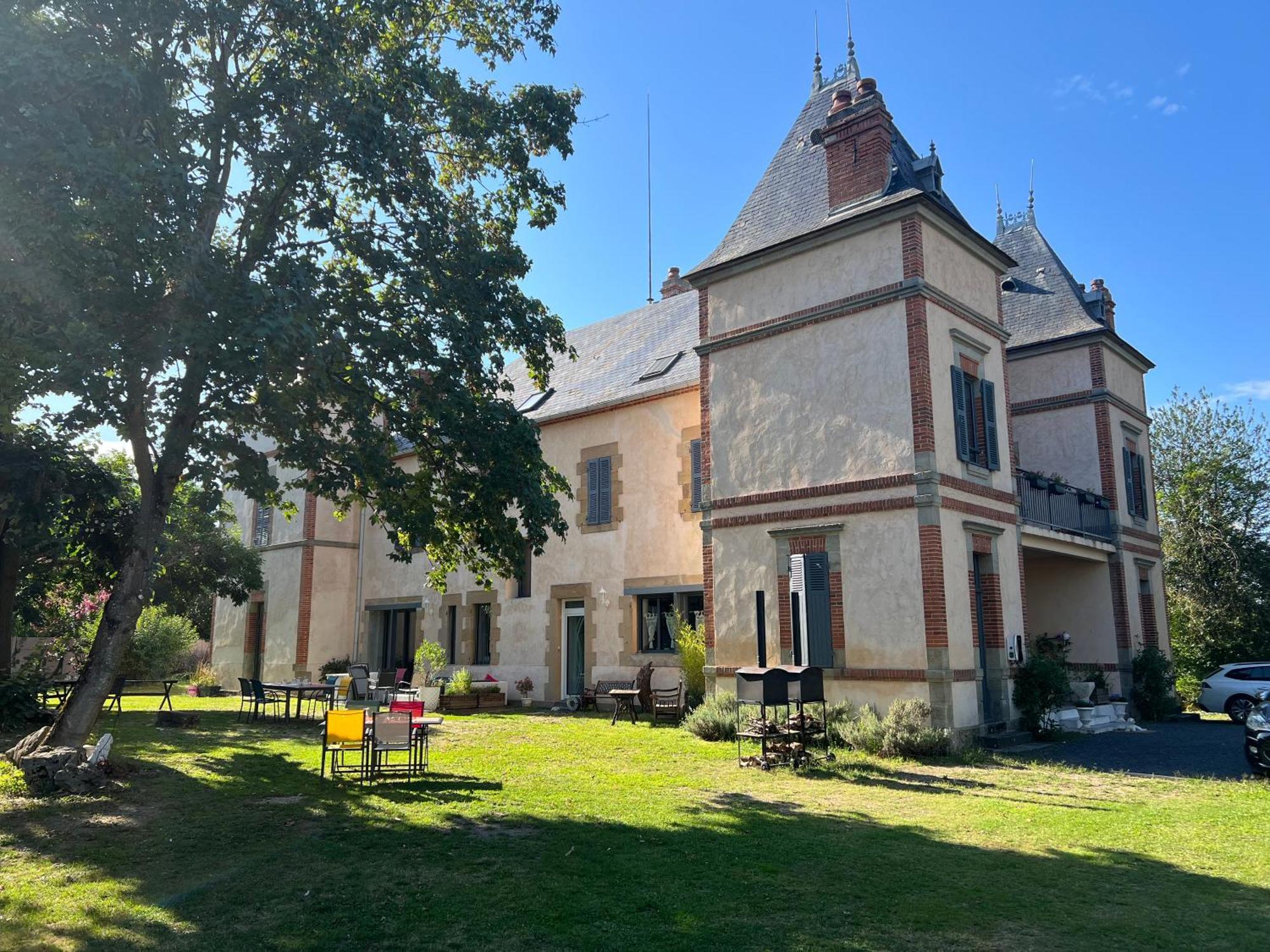 Chateau Segot Neuilly-le-Réal 外观 照片